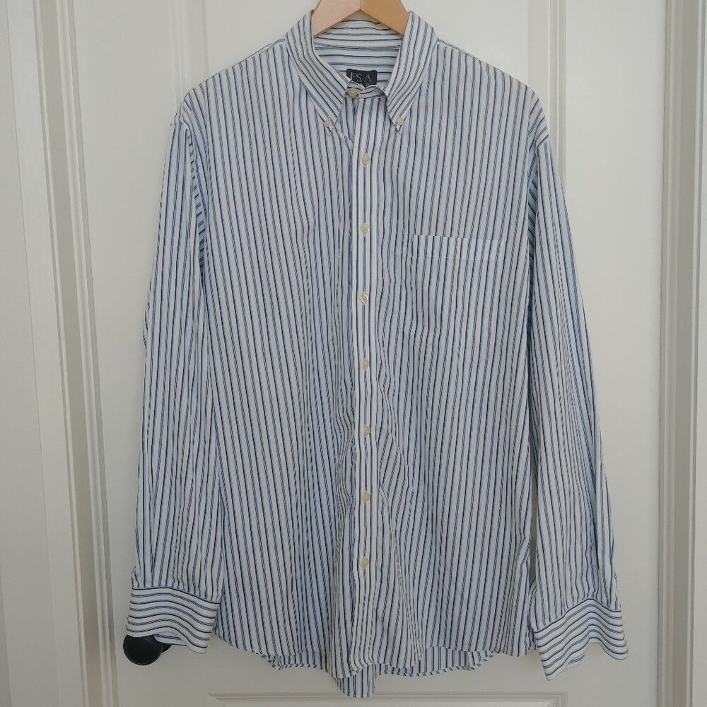 Jos A. Bank Traveler's XL Tailored Fit 100% Cotton Blue White Striped Sh…